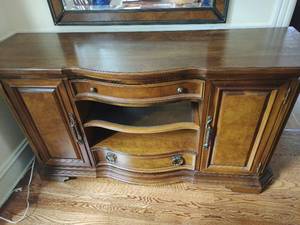 Stanley Buffet Table