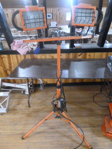 Regent Tripod Dual Work Light