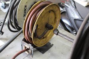 lot 771 image: Air Hose Reel with Air Hose