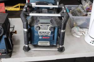 lot 783 image: Bosch PB360S Power Box Radio