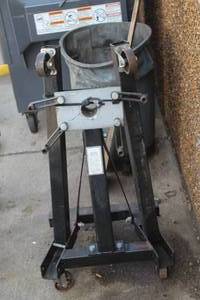 lot 787 image: 2000-lbs Engine Lift  Stand