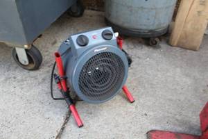 lot 794 image: Protemp PT-515-120 1500W Electric Fan Heater