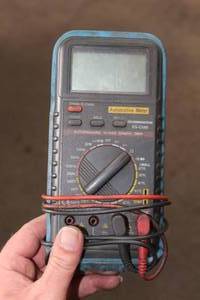 lot 856 image: Automotive Meter