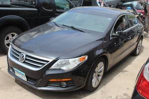 lot 765 image: 2009 Volkswagon CC Sport 4-Door Sedan