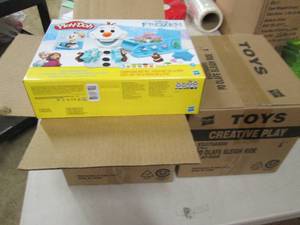 2 cases of 3 disney frozen olafs sl...