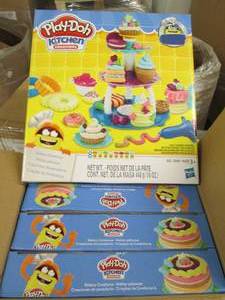 case of 4 playdoh kitchen creations...