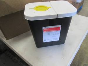 Case of 2 Gallon Kendall Hazardous ...