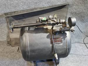 lot 21 image: Haunting FX Ankle Blaster