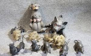 lot 47 image: Rat Props