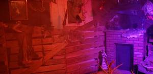 lot 59 image: Trapper Room Details