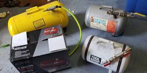 lot 70 image: (4) Air Tanks, (1) brand new in box