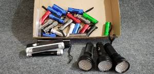 lot 124 image: Lot of Flashlights and Black Lights