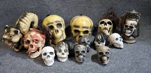 lot 45 image: Lot of Skull Props