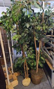 lot 247 image: Large Lot of Fake Plants