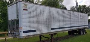 lot 3 image: Semi Trailer