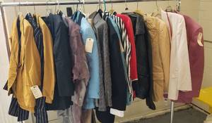lot 165 image: Mens Coats