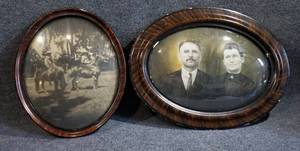lot 51 image: Vintage Bubble Photographs, lot of 2