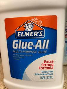 lot 28 image: Elmers Glue
