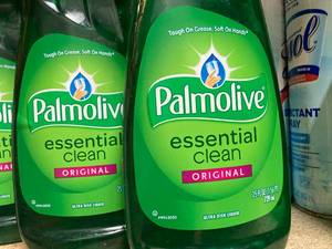 lot 31 image: Palmolive Dish Soap