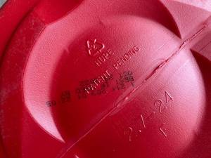 lot 93 image: Folgers Coffee