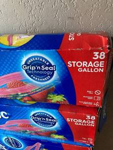 lot 134 image: Ziploc Gallon Bags