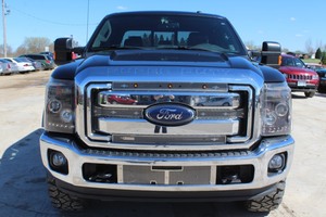 2014 FORD F250 4WD V8 TDSL CREW CAB 6.7L LARIAT - One Owner -