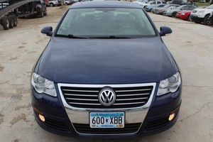 lot 8 image: 2006 Volkswagen Passat 3.6 4Motion