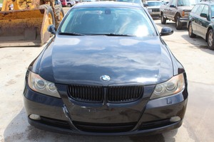 lot 7 image: 2006 BMW 3 Series 330xi AWD