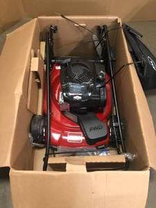 Toro 22 in. Recycler Briggs & Stratton High Wheel FWD Gas Walk Behind Self Propelled Lawn Mower with Super Bagger - Good Condition - Review all pictures