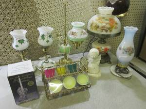 (RM4) Vintage Lamps and Other Decor...