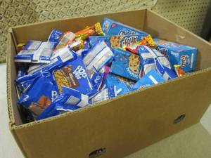 (EC2) Box Full of Asorted Cookies C...