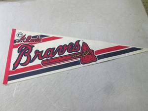 (C-3) Vintage Atlanta Braves Pennan...
