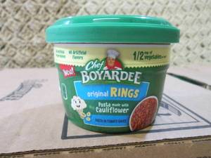 (B-2) Case of 12 Chef Boyardee Orig...