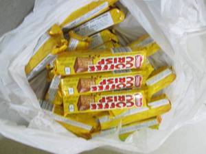 (B-1) 24 Nestle Coffee Crisp Candy ...