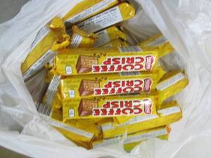 (B-1) 24 Nestle Coffee Crisp Candy ...