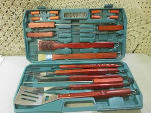 (EW6) Grilling Set in Case...