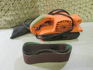 (BS) Belt Sander with Extra Belts W...