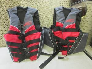 (EW6) 2 Life Vests 1 Adult Size Sma...