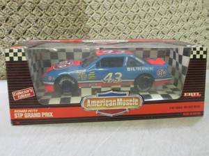 (C-4) Richard Petty Diecast #43 STP...