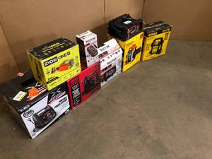 Mixed Lot of assorted Battery Chargers and Starters - Review all pictures