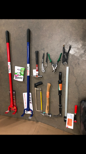 Mixed Lot of assorted Hand Held Tools and Mechanic Tools - Customer Returns - Review all pictures