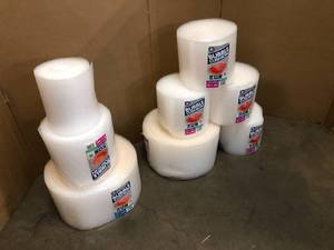 Mixed Lot of Bubble Cushions - Review all pictures - In good condition