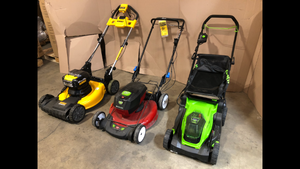 Mix Lot of Lawn Mowers -Used For Parts - Salvage - Review all pictures
