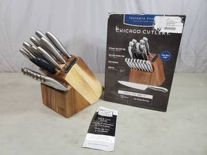 New Chicago Cutlery Insignia Steel 18 Piece Knife Block Set
