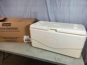 New Large Coleman Xtreme 100 Quart Cooler