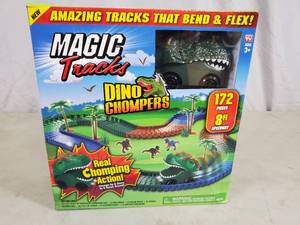 New Magic Tracks Dino Chompers