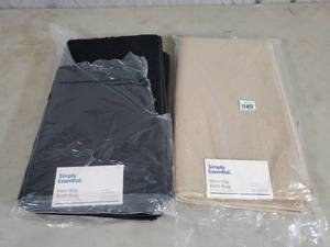 2 New Non Slip Bath Rugs