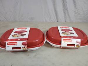 2 New Rubbermaid Party Platters