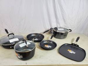 New 9 Piece Moms Cook Pot and Pan Set