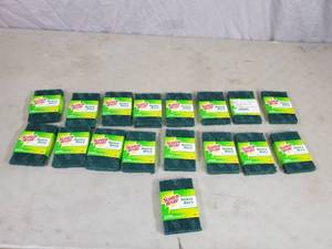 17 New Packs of Scotch Brite Scouring Pads